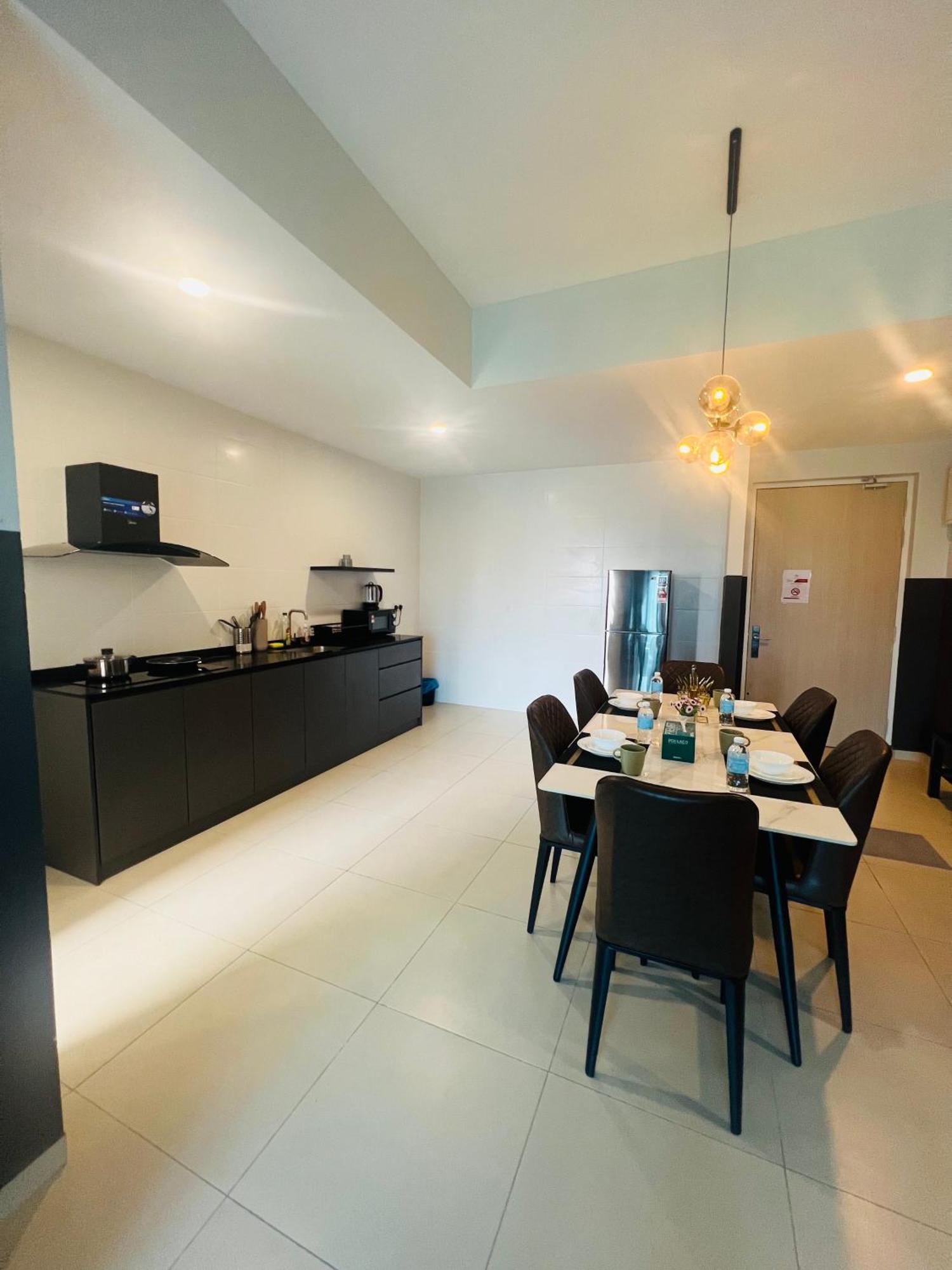 Reizz By Elysium Apartment