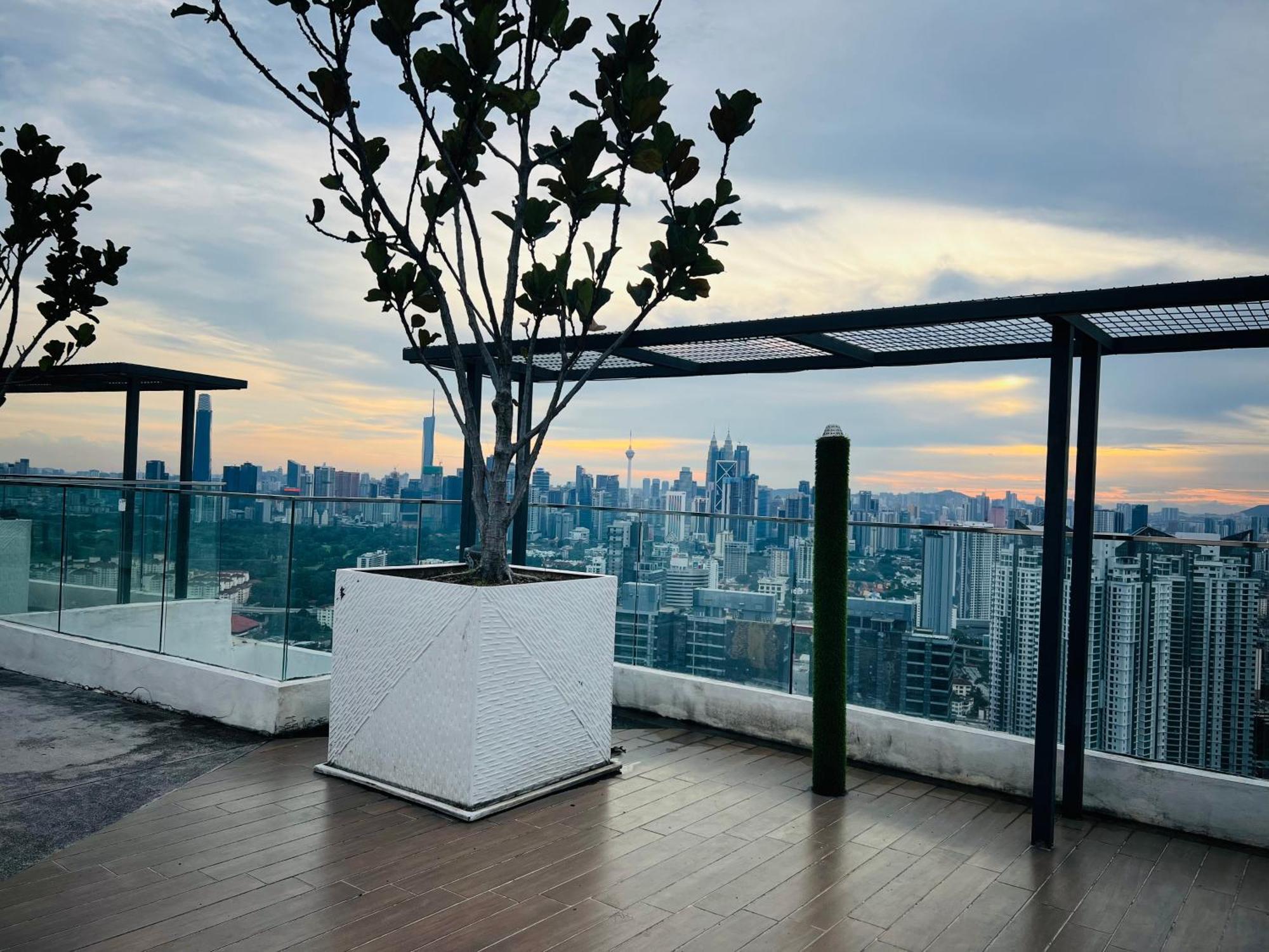 Reizz By Elysium Kuala Lumpur