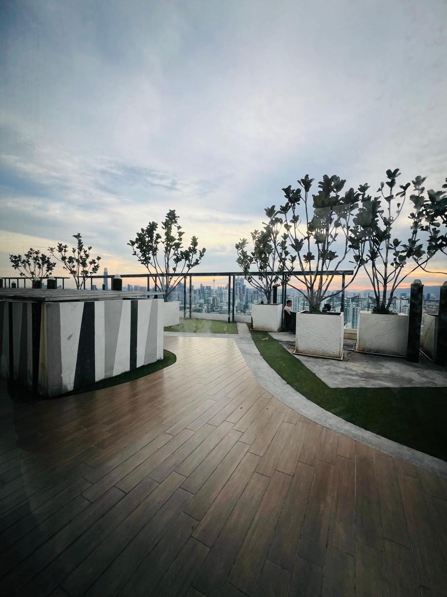 Reizz By Elysium Apartment Kuala Lumpur